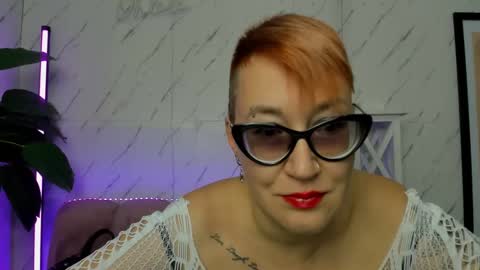 mirandagill online show from December 2, 8:58 am