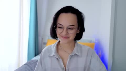 MiraSkyy online show from September 28, 2:48 pm