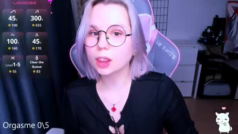 Kira online show from March 1, 6:01 pm