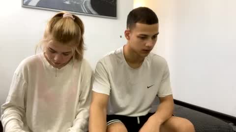 mirelcouple online show from April 16, 11:10 am