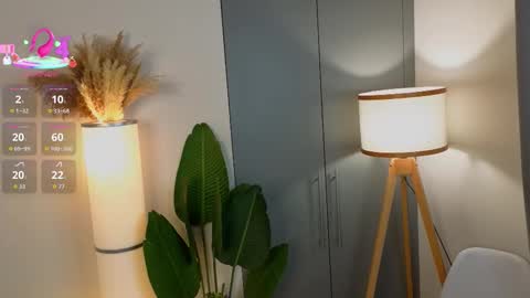 Elsa online show from December 4, 10:42 pm