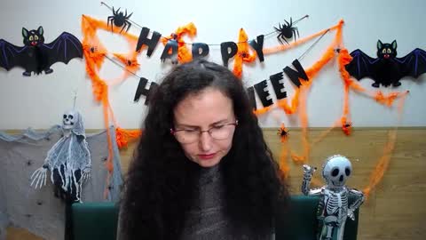 Miroslava Happi online show from October 26, 7:20 am