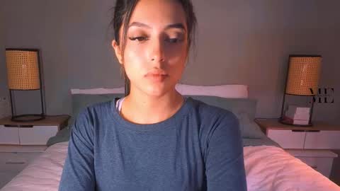 Eliza online show from September 23, 6:47 pm