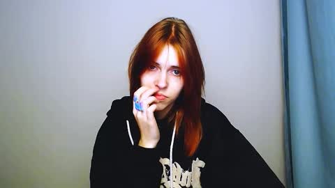 misaki_chan_ online show from November 22, 2:43 am