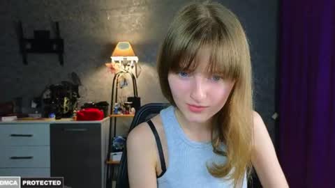 Alisa NONNUDE online show from July 4, 6:44 pm