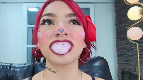 Abigail online show from January 14, 2:30 am