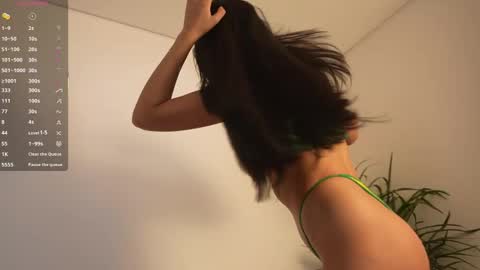 miss airi online show from February 3, 3:05 pm