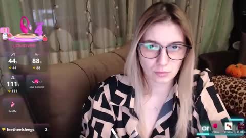 Antonia online show from February 26, 6:00 pm