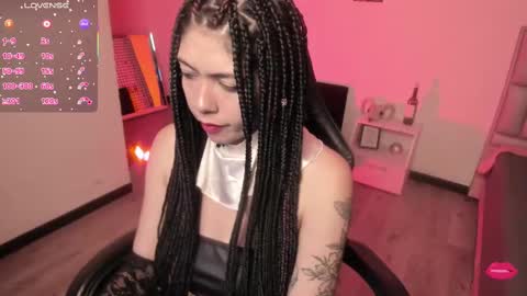 Snapshot of miss_auroraa chatting on September 10, 1:17 am Aurora online show from September 10, 1:17 am