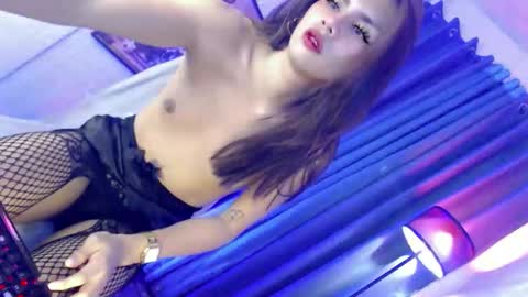 miss_bella69 online show from October 21, 11:41 pm