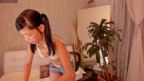 Camila online show from September 20, 12:30 pm