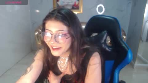 miss_devil_s online show from January 10, 3:56 am