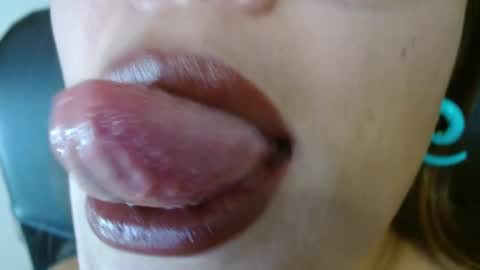 Miss Evoleth online show from April 21, 9:33 pm