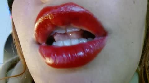Snapshot of miss_evoleth2 chatting on October 16, 7:41 am Miss Evoleth online show from October 16, 7:41 am