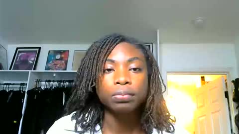 Miss Ivory online show from April 19, 12:00 am