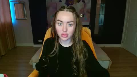 miss_kiten online show from April 20, 4:15 am