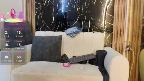 miss_petite11_pm online show from April 21, 6:15 pm