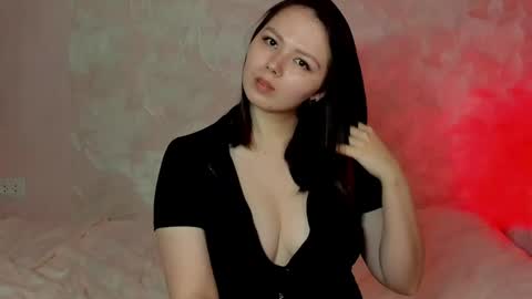 JULIE online show from April 3, 1:51 pm