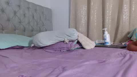 hanna    online show from September 14, 6:15 am