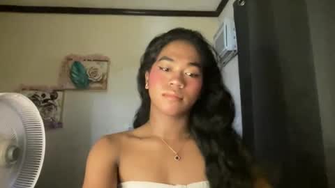 miss_veron_xoxo online show from February 24, 8:28 am