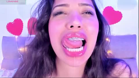 Miss Veronica online show from February 12, 2:43 pm