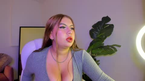 Anamaria Montoya online show from May 26, 1:17 pm