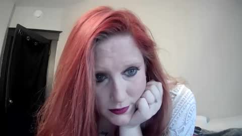 missandsircum online show from October 31, 1:33 pm