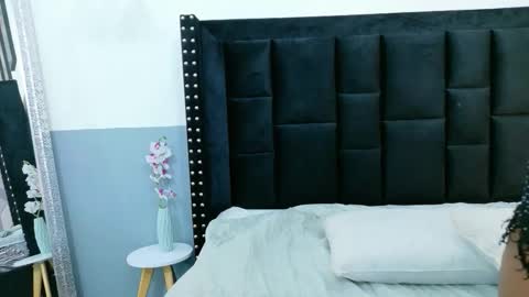 Miss Evelyn  online show from November 3, 7:48 pm