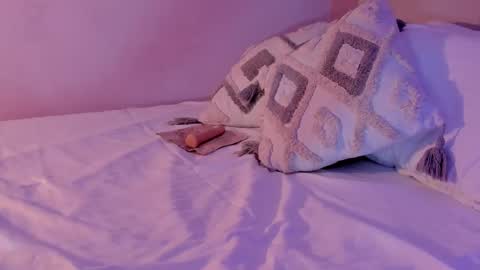 Miss Bombom online show from November 6, 12:30 pm