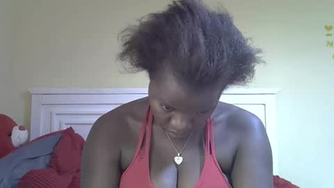 misscandy352_ online show from April 15, 7:58 pm