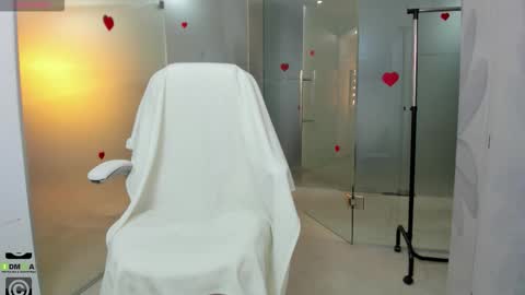 missdominna online show from February 4, 4:05 am