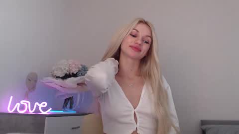 EMMA online show from January 13, 12:19 am