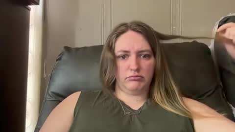 missfantastic0903 online show from May 9, 5:08 pm