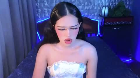 im your queen steffie online show from June 26, 1:49 pm