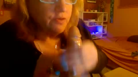 MissKittyFox online show from February 2, 5:59 am