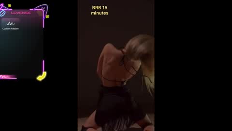 misskristel online show from September 11, 11:00 am