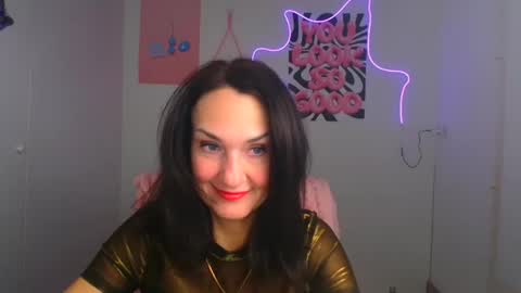 Christina online show from March 25, 12:23 pm