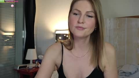 Misslucci online show from March 7, 4:22 pm