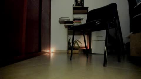 Lucye Robbie online show from May 21, 2:18 am