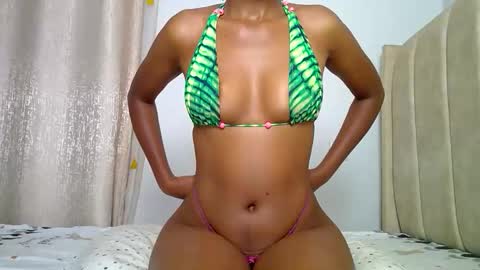 lunah online show from April 19, 6:10 pm