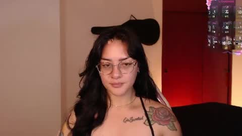 missmariana_ online show from April 18, 10:10 pm