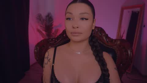 LUXXANDRA online show from February 26, 9:22 am