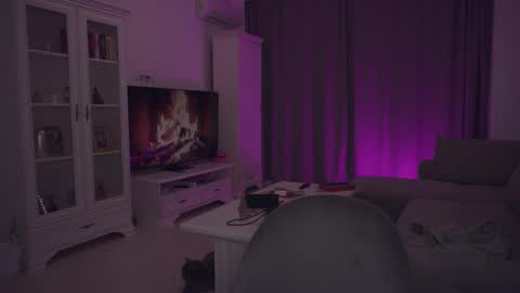 LUXXANDRA online show from December 3, 7:31 am