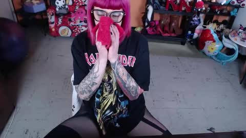 Miss Mia online show from January 12, 3:30 pm