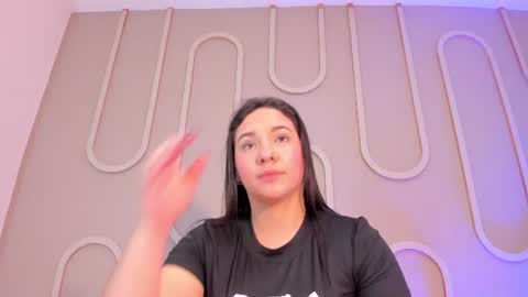 Mia  online show from June 19, 11:49 am