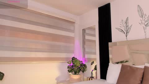 Nataly Rivas online show from March 5, 10:30 pm