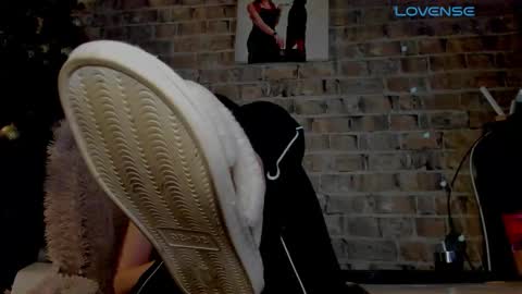 Miss Venus online show from January 8, 8:53 am