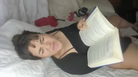 sarah online show from February 12, 4:23 am