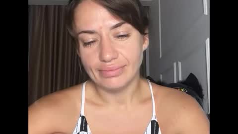 missroriann online show from May 17, 2:04 pm