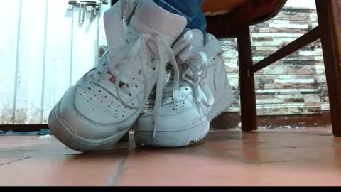 Snapshot of misssam28 chatting on October 3, 2:53 am TELL ME MISS online show from October 3, 2:53 am